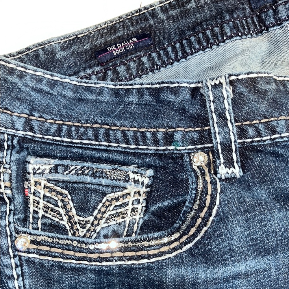 Vigoss Jeans with Embellished Pockets - Picture 3 of 5